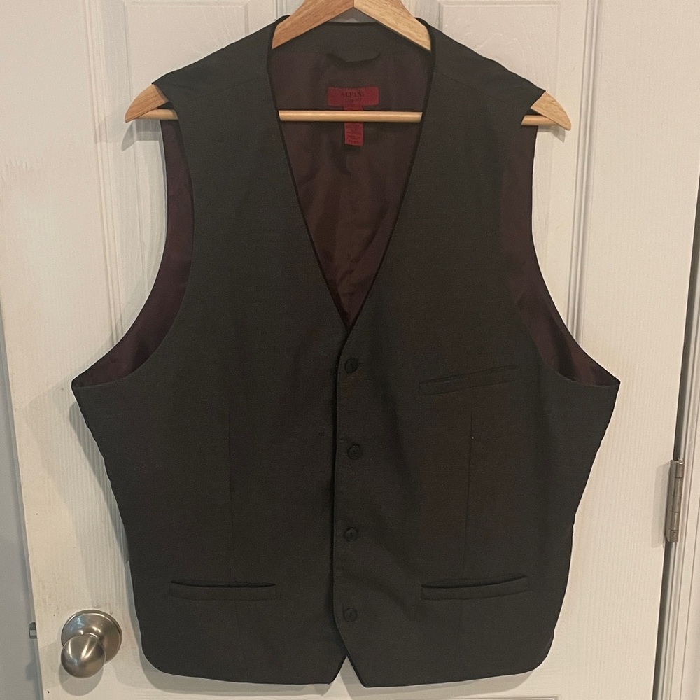 Alfani Slim Fit - Mens Formal Structured Vest Gray w/Maroon Lining - Size XL